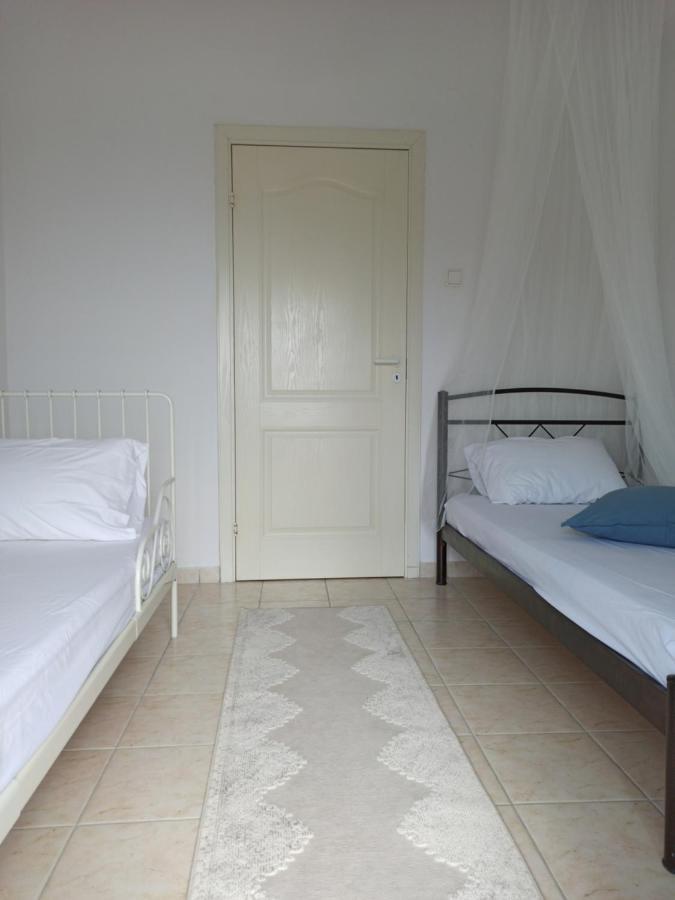 Doras House In Village Άνετο Διαμέρισμα Υπέροχη Θέα Pyrgadikia Bagian luar foto